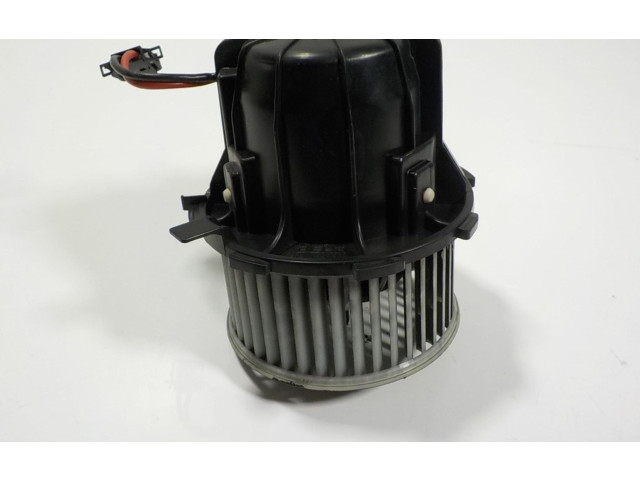 Вентилятор печки 8K2820021C, U0853 Audi Q5 SQ5