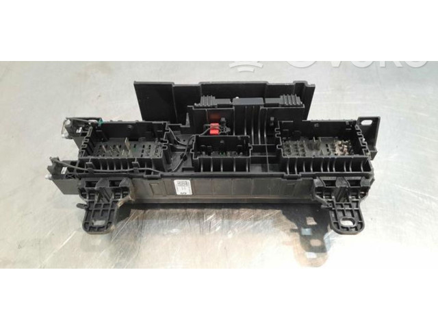   Pojistková skříňka 103440500E   Tela Model S 2016