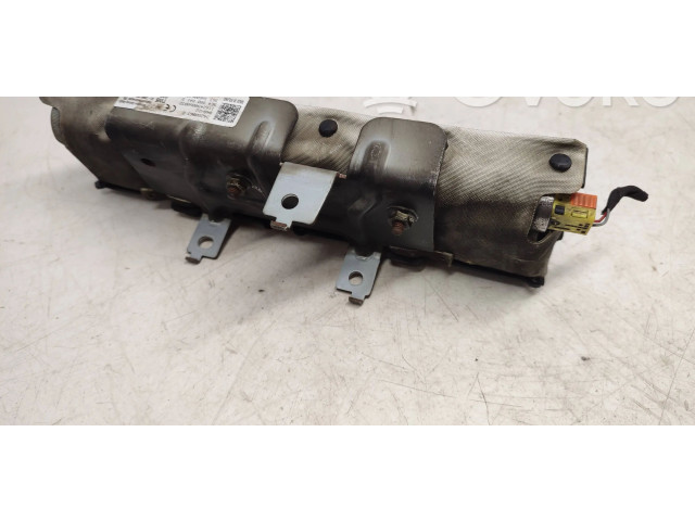 Подушка безопасности для колен 5e4880841d   Skoda Octavia Mk4