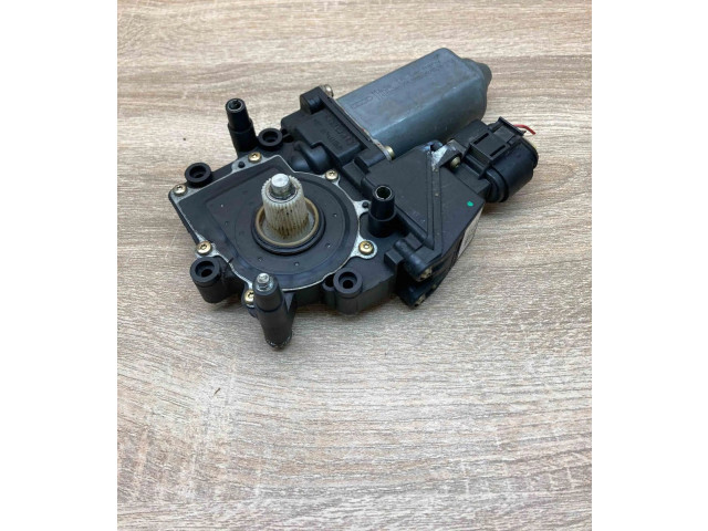 Передний двигатель механизма для подъема окон Audi A4 S4 B5 8D 1999 - 2000 года