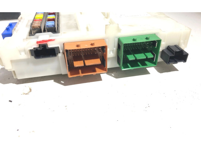 Блок предохранителей 30765624AE, 7G9T14C256FA   Volvo V70    