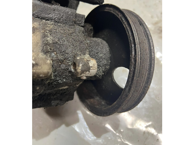 Насос усилителя руля Jeep Cherokee III KJ  2001-2008 года 52088710AE      