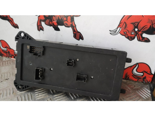 Блок предохранителей 9065450201, 501R11F06   Mercedes-Benz Sprinter W906    