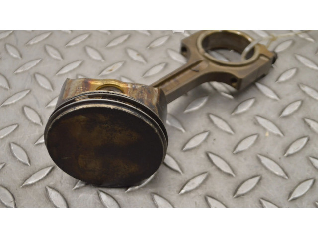  Поршень D 4204 T23   Volvo XC90  