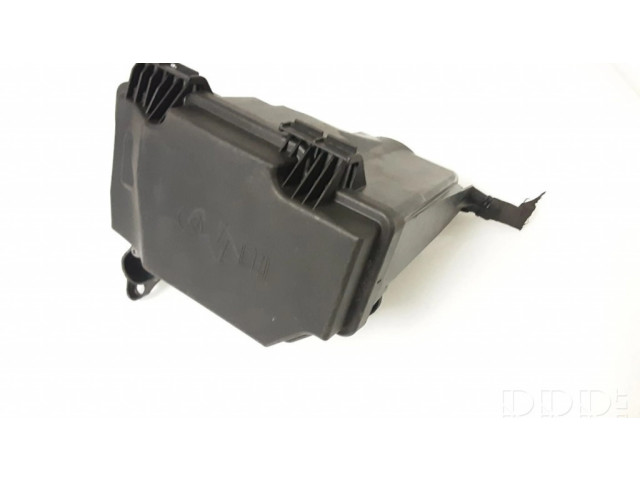   Pojistková skříňka A2059981301   Mercedes-Benz GLC X253 C253 2016