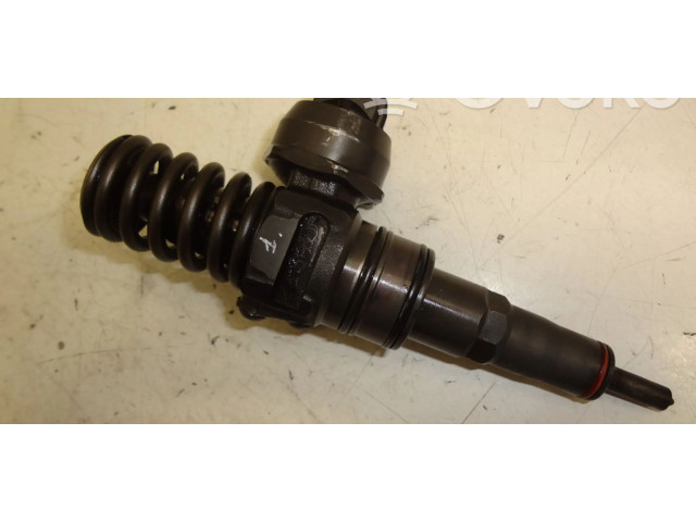 Форсунка 038130073BL Volkswagen Caddy BLS