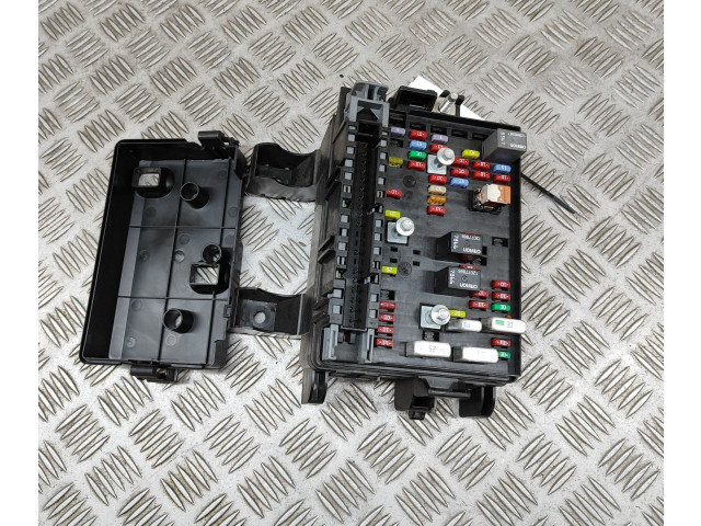 Блок предохранителей    15194396   Chevrolet TrailBlazer