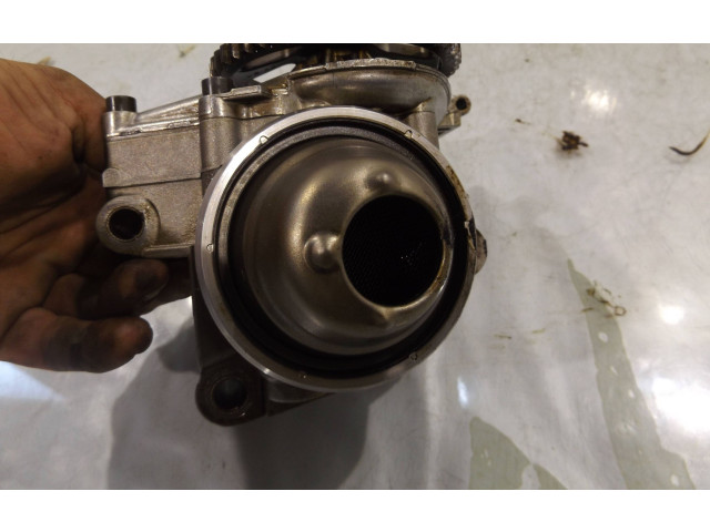 Масляный насос   03D115105G  Skoda Fabia Mk2 (5J) 