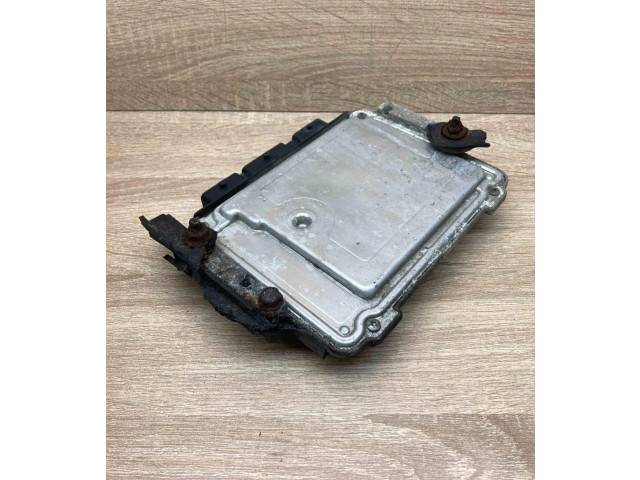 Блок управления двигателем Блок управления 3M6112A650AB, 0281011534 Mazda 3 I