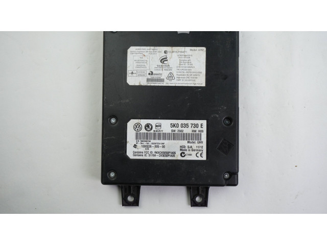 Блок комфорта 5K0035730E   Skoda Octavia Mk2 (1Z)   