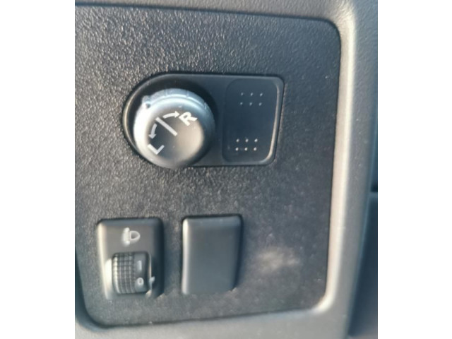 Zpětné zrcátko Nissan Qashqai+2 2006