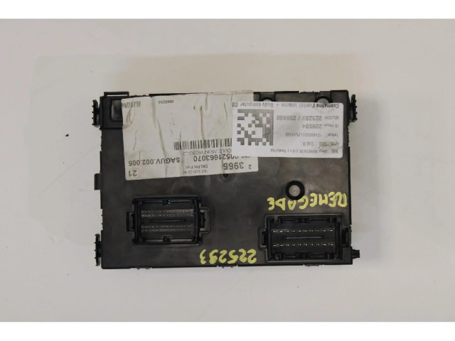 Блок предохранителей    Jeep Renegade    