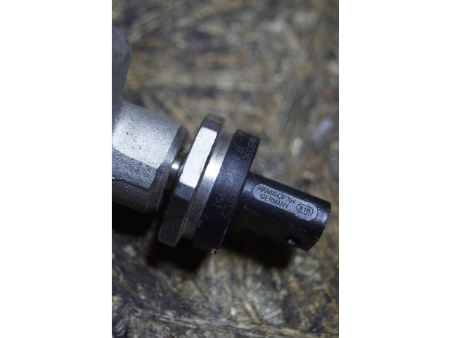 Топливная рампа 7639975   BMW 1 F20 F21  