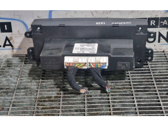 Блок управления климат-контролем KIA Sorento