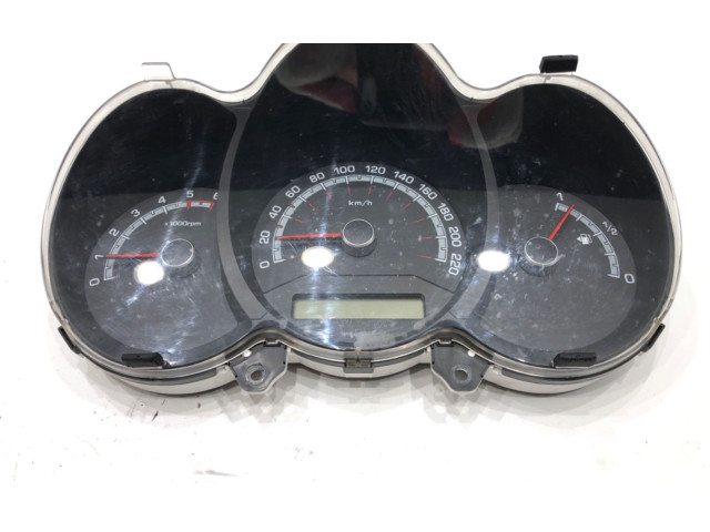 Přístrojová deska  KIA Venga 2010 94004-1P430  