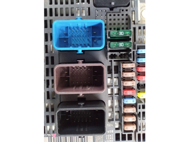 Блок предохранителей 9807427980   Citroen C4 I    