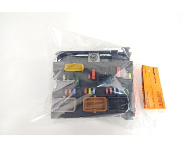 Блок предохранителей  9664055580   Peugeot 207    