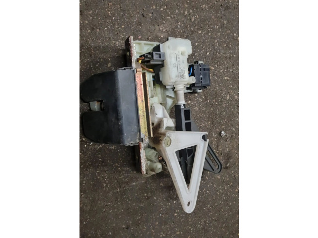 Zámek zadních dveří 3071633 Volvo V70 2005