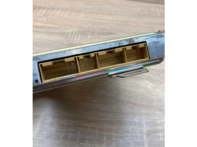 Řídící jednotka 8A0906266H, 4Z23 Audi A6 S6 C4 4A 1994