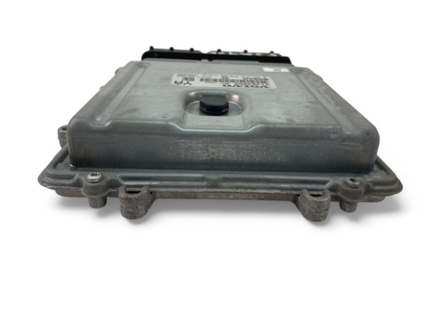 Блок управления двигателем Блок управления 31303095AC, 0281016616   Volvo V70