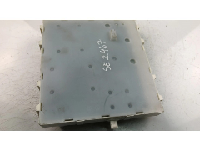 Блок предохранителей  32217422AE   Volvo V60    