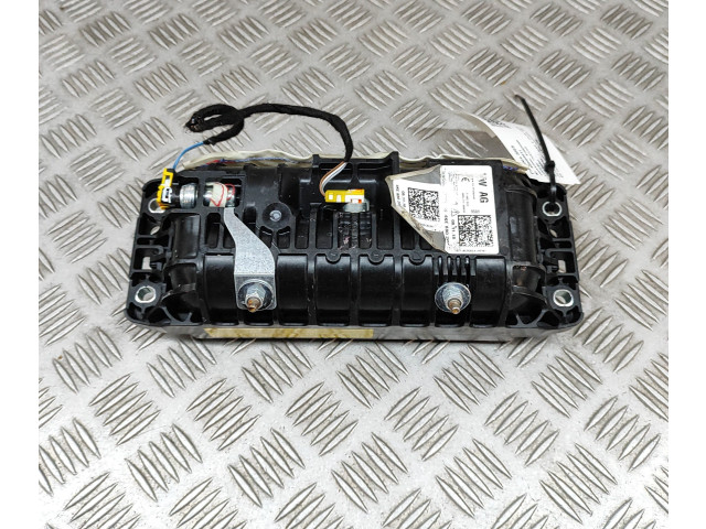 Подушка безопасности пассажира 4KE880204D Audi e-tron