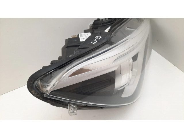 Передняя фара