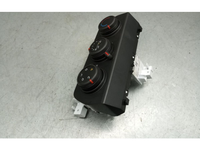 Блок управления климат-контролем 275004395R   Dacia Sandero