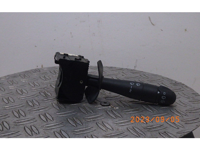 Переключатель дворников 8200792584 Dacia Sandero