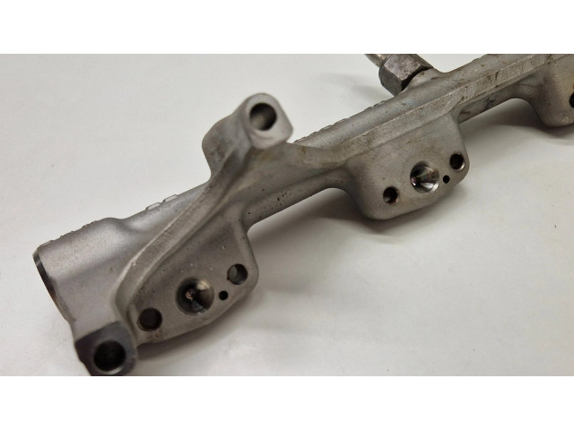 Vstřikovací lišta 7639979   BMW X3 G01  pro benzínový motor 3.0  