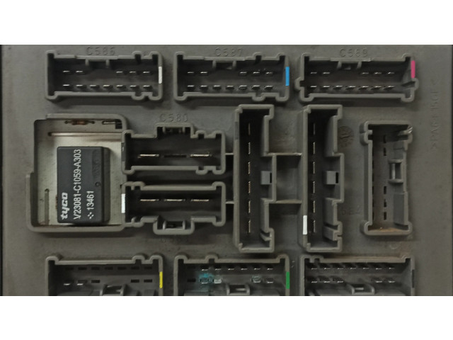 Блок предохранителей YQE103139 MG ZT - ZT-T