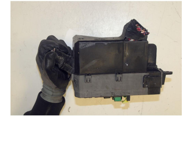 Блок предохранителей Citroen C-Crosser