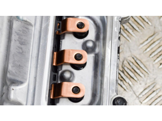 Преобразователь напряжения