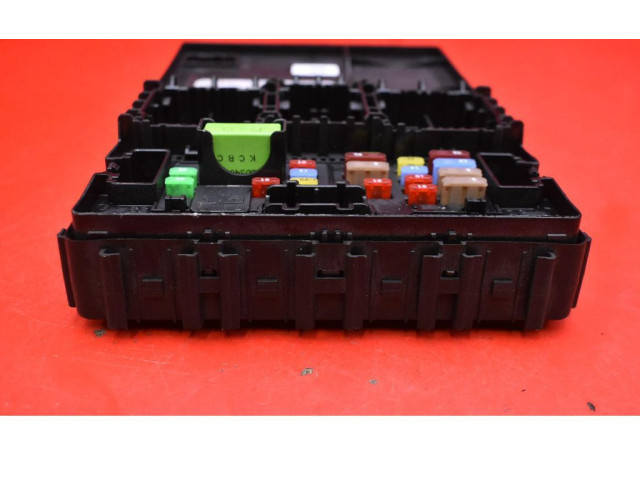 Блок предохранителей HU5T-15604-ECS, HU5T-15604-ECS Ford Ecosport