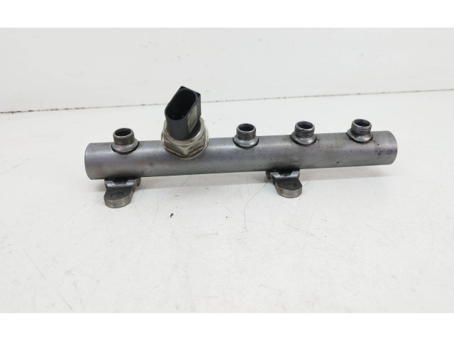 Vstřikovací lišta 059130089AB, 059130758E Audi Q7 4L