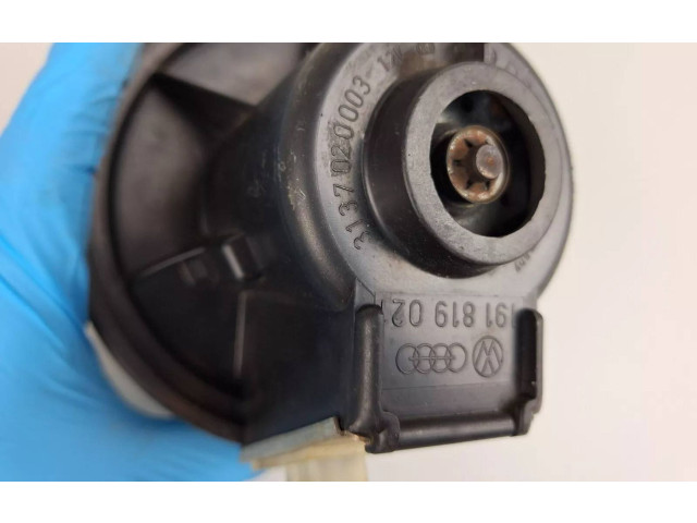 Вентилятор печки 191819021 Volkswagen Golf II