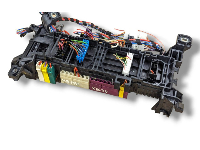 Блок предохранителей A2465400340   Mercedes-Benz A W176