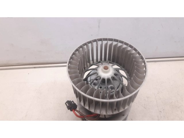 Вентилятор печки       BMW X3 E83