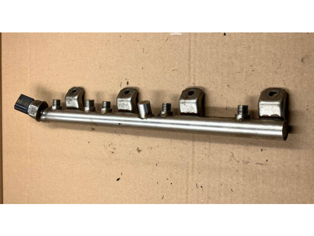 Vstřikovací lišta 7537319 BMW M5 F10 M5 S63B44B 412kw