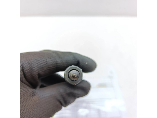 Vstřikovač A6420700587 Mercedes-Benz C W204 pro naftový motor 3.0 642960