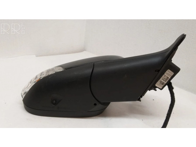 Зеркало электрическое Volvo V70 2000-2004 года