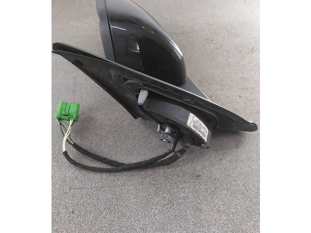 Зеркало электрическое Volvo V70 2000 - 2004 года