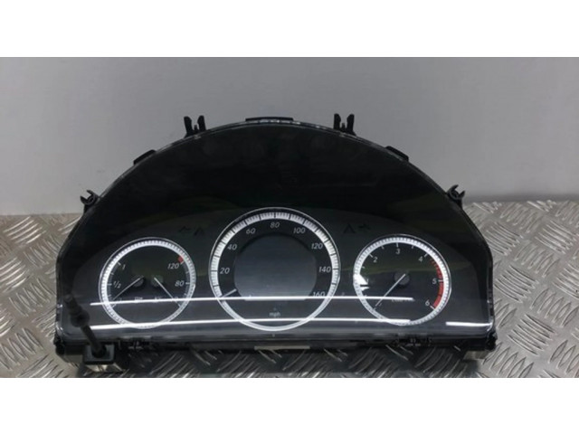 Панель приборов A2045408011, A2044423621   Mercedes-Benz C W204       