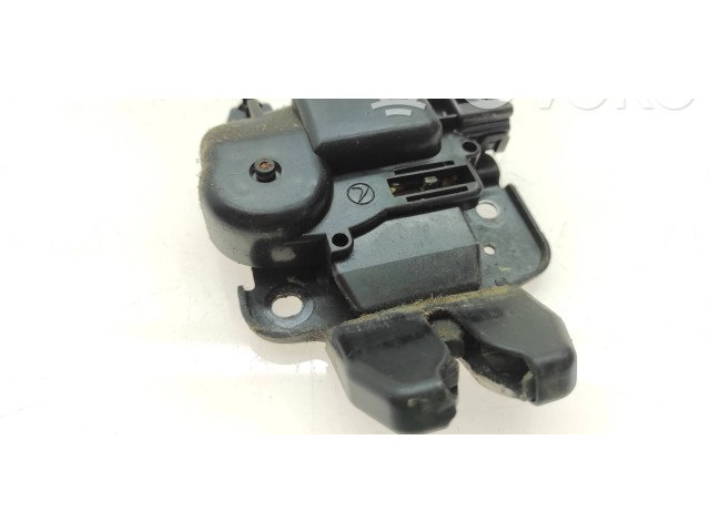 Zámek zadních dveří Subaru Legacy 2007