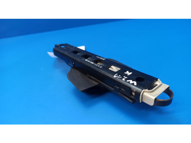 Регулятор высоты ремня безопасности