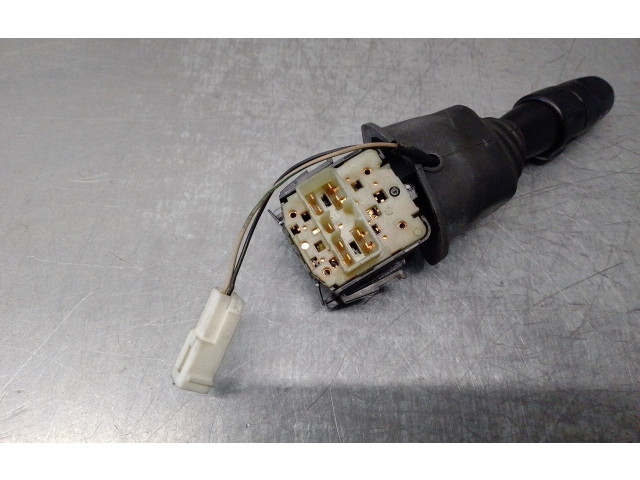 Ручка стеклоочистителей 96279224 Chevrolet Tacuma