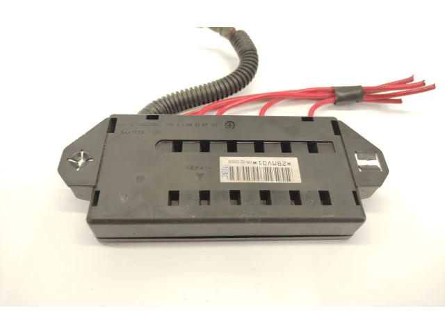 Блок предохранителей 9441776   Volvo XC90    