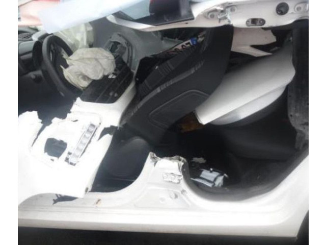 Панель приборов    Peugeot 108       