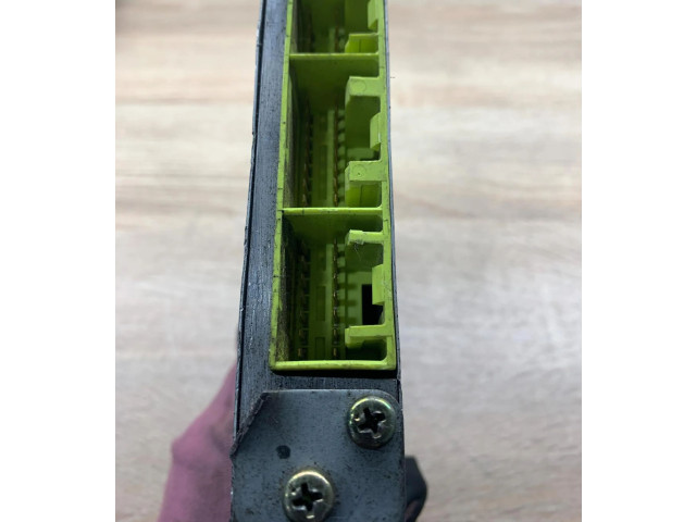 Блок управления двигателем Блок управления 0797001271, FEJ1 Mazda 626