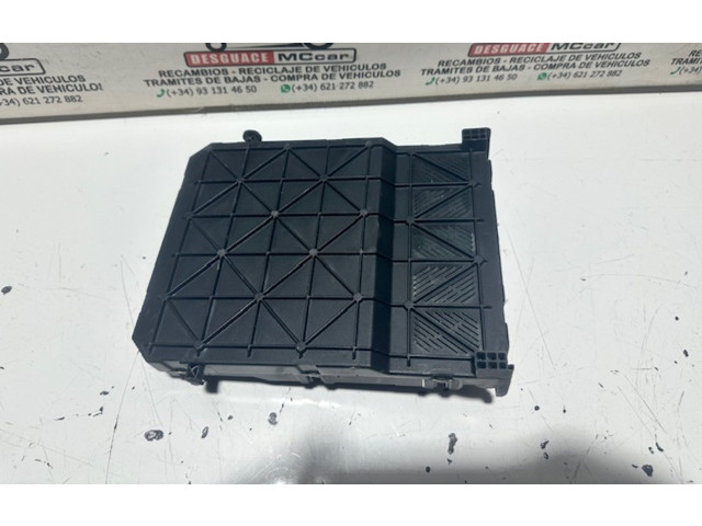 Блок предохранителей 9650585680 Citroen C2